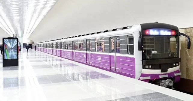 В Баку после многолетнего перерыва возобновили строительство электродепо Дарнагюль