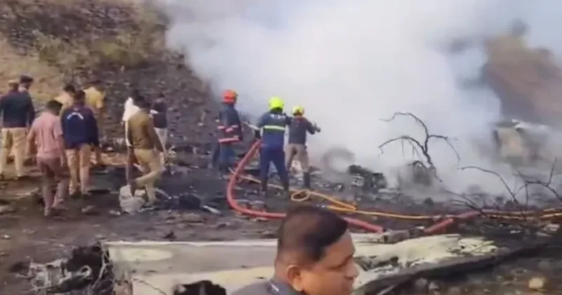 В Индии при крушении легкого самолета погибли пять человек ФОТО / ВИДЕО