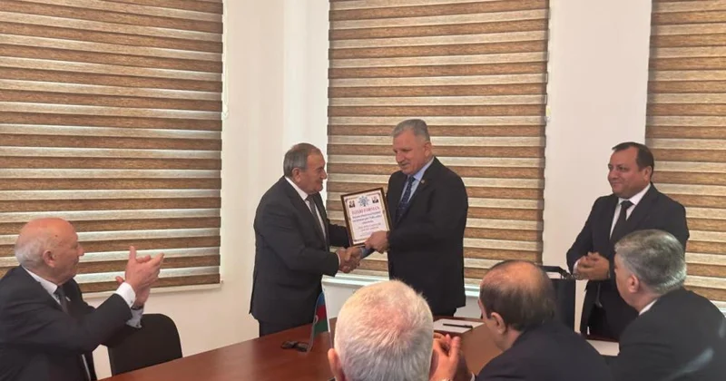 YAP Ağdam rayon təşkilatında partiya veteranının 75 illik yubileyi münasibətilə görüş keçirilib