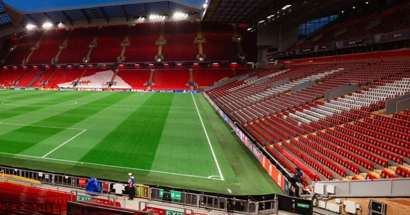 Лига Чемпионов: стадион "Энфилд" готов к матчу "Карабах" "Ливерпуль" ФОТО