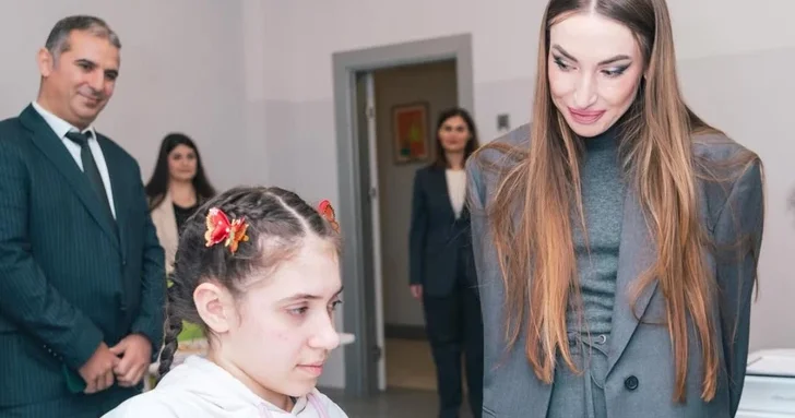 Алёна Алиева поделилась публикацией о посещении Центра аутизма