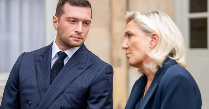 Кремль расколол французских ультраправых