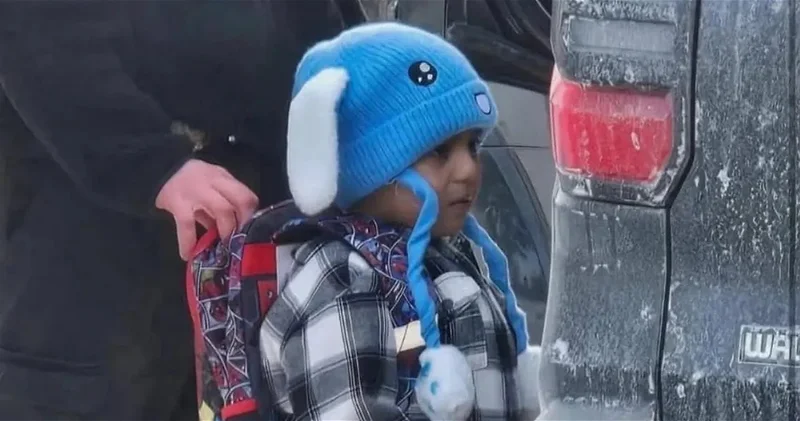 Приманка в шапке с ушками: Суд Техаса остановил депортацию ребенка, ставшего символом протеста ФОТО