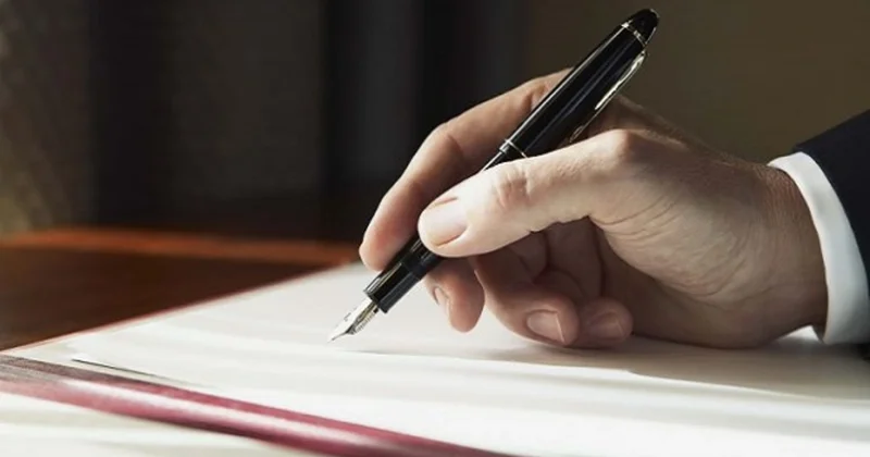 İcra başçısı təltif etdiyi müavinini İŞDƏN ÇIXARDI