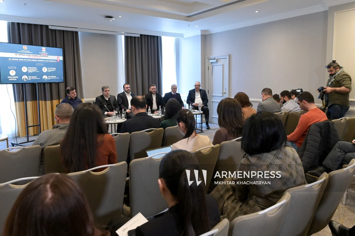 İrəvanda “Ermənistan Türkiyə sərhədinin iqtisadi əhəmiyyəti” adlı panel müzakirəsi keçirildi... FOTO