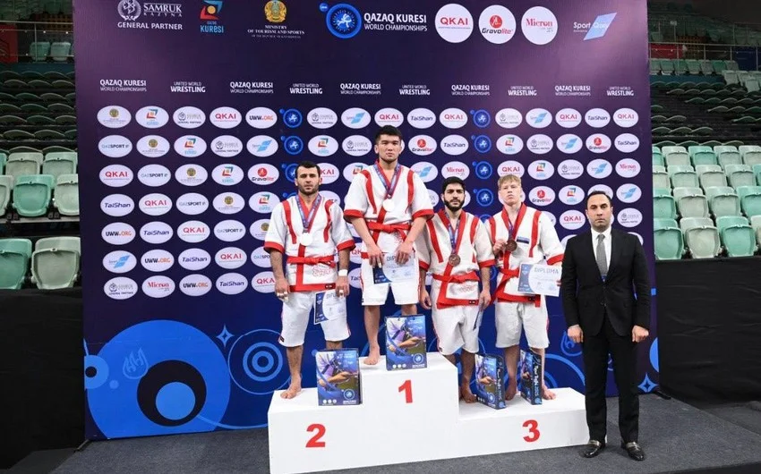 İdmançılarımız Hindistanda keçirilən dünya çempionatında 4 medal qazanıblar