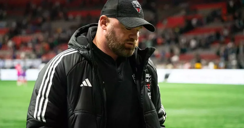Runi karyerası ərzində futbol oynadığı ən yaxşı stadionun adını açıqlayıb