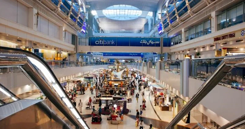 Dubay hava limanı uçuşları qəbul etməyi və göndərməyi dayandırdı