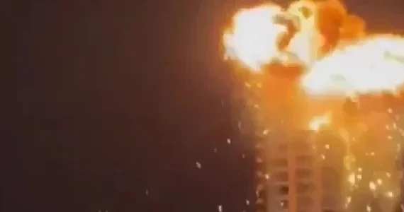 В Бахрейне несколько жилых зданий попали под удар