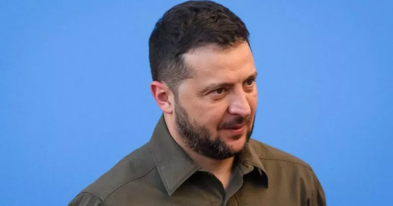 Зеленский обсудил с генсеком НАТО подготовку к трехстороннему формату