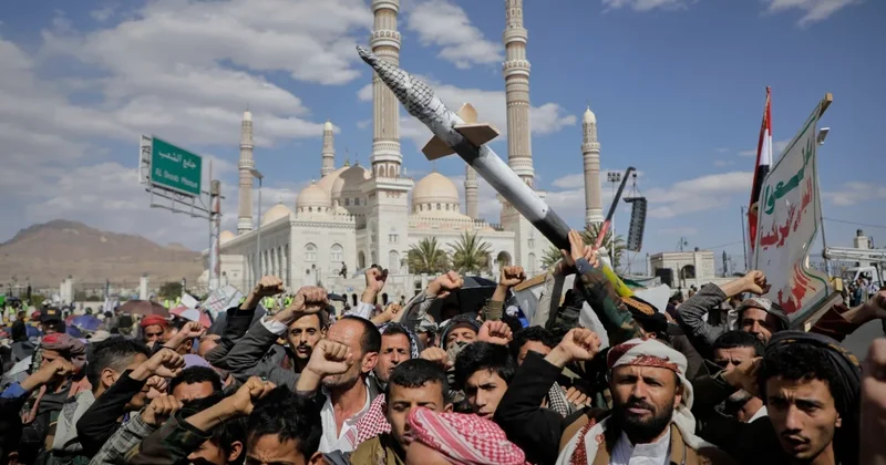 Husilər İsraili raket atəşinə tutdu İlk dəfə