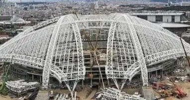 İnşası davam edən stadiona Türkiyənin oyunu salınıb?