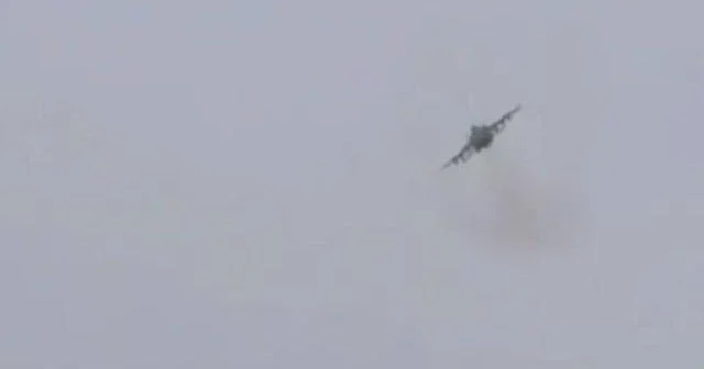 Опасный маневр над Ираном: опубликовано видео атаки на американский истребитель