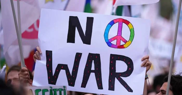 В Риме тысячи человек вышли протестуют против действий США и Израиля