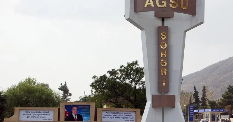 Gecə saatlarında güclü YANĞIN Hadisə yerindən VİDEO