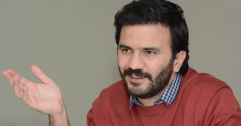 Belə adamlara ziyalı kimi baxanlar da bambılıdır Ulucay Akif