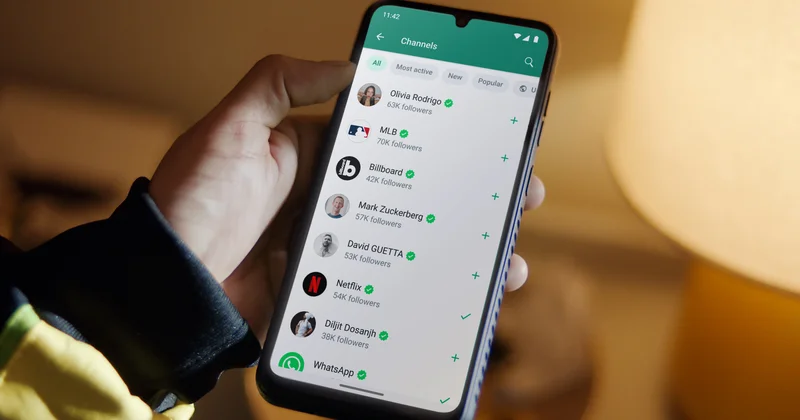 В WhatsApp ИИ будет предлагать ответы на сообщения Minval Politika
