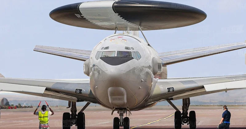Важнейший самолет США оказался поврежден при ударе Ирана
