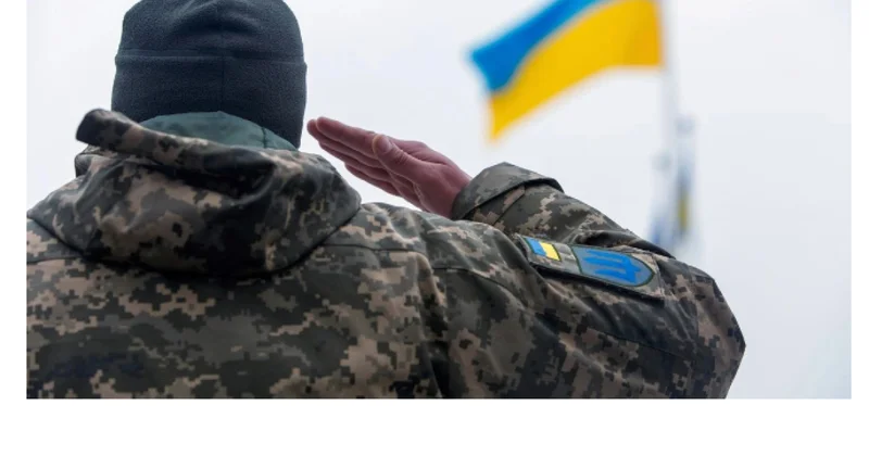В Украине продлили военное положение