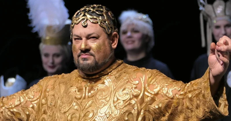 Народный артист Азербайджана Аваз Абдулла стал вавилонским царем в Германии (ФОТО)