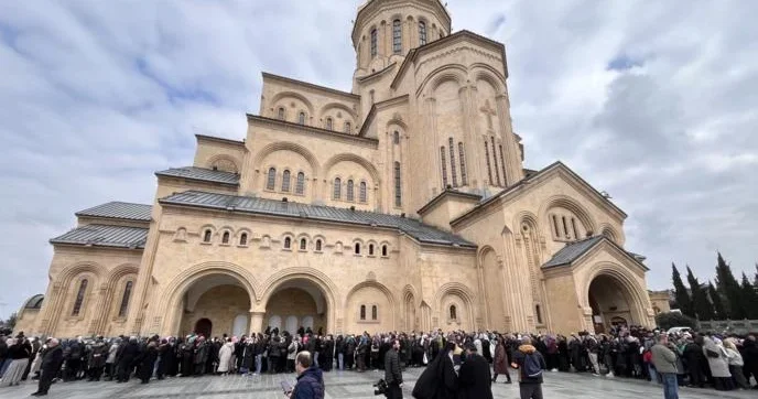 Выборы нового главы Грузинской церкви: три кандидата на патриарший престол
