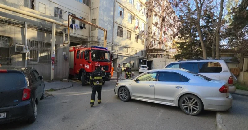 Bakıda yaşayış kompleksində şərti yanğın təlimi keçirilib VİDEO