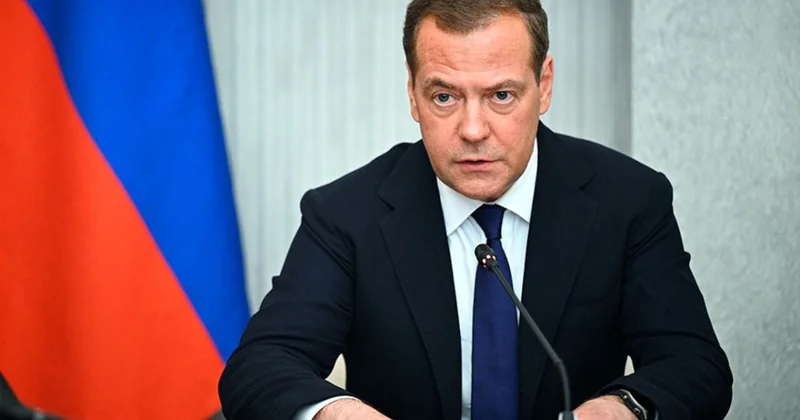 Medvedev Trampı HƏDƏLƏDİ: “Ümid edirəm ki, başa düşürsən” KONKRET