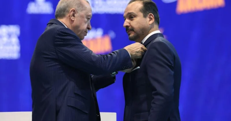 Ərdoğanın köməkçisindən Azərbaycan dilində TƏBRİK FOTO