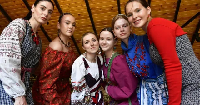 Krımda, Belbek yarmarkasında ilk etnik moda nümayişi keçirilib