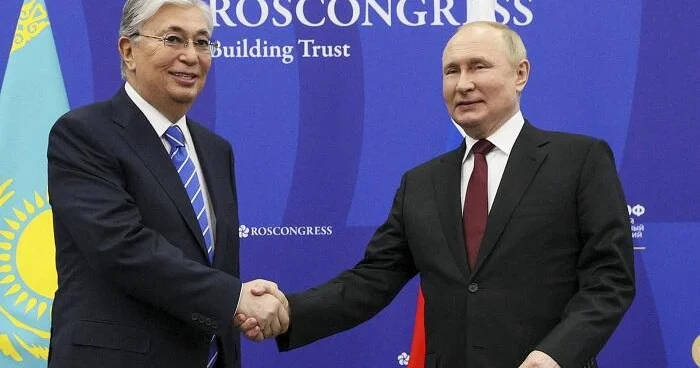 Putinlə Tokayev arasında telefon danışığı baş tutdu