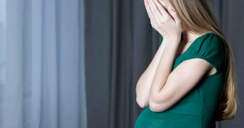 Sumqayıtda 23 yaşlı qadın evdə doğuş etdi, körpəsi dünyasını dəyişdi