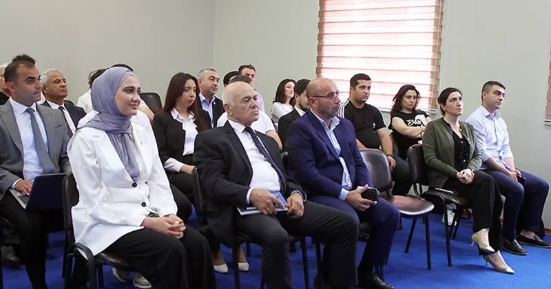 Azərbaycan klublarına lisenziyalar verildi FOTOLAR