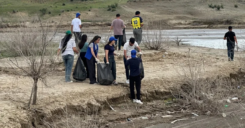 Naxçıvanda Heydər Əliyev su anbarının ətrafında təmizlik aksiyası keçirilib