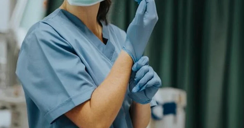 Koronavirus bu ölkədə yenidən sürətlə yayılır Yoluxma sayı 5 qat artdı
