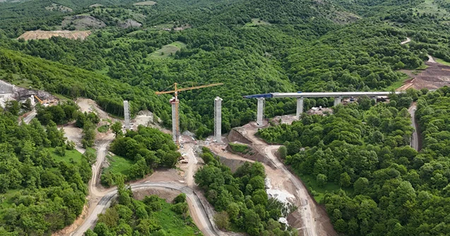 Laçınla Kəlbəcəri yaxınlaşdıran yoldan Fotolar