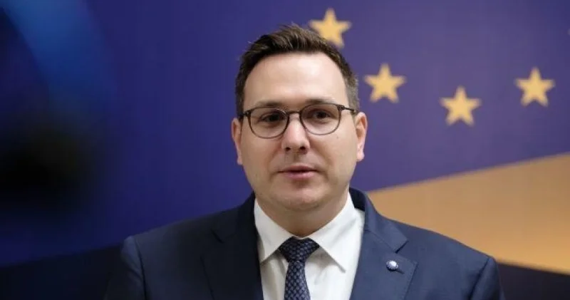 Çin səfiri Çexiya Xarici İşlər Nazirliyinə çağırılıb