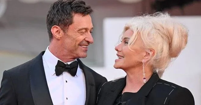 Hugh Jackman rəsmi olaraq boşanır