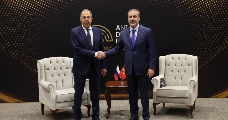 Hakan Fidan Sergey Lavrovla danışdı