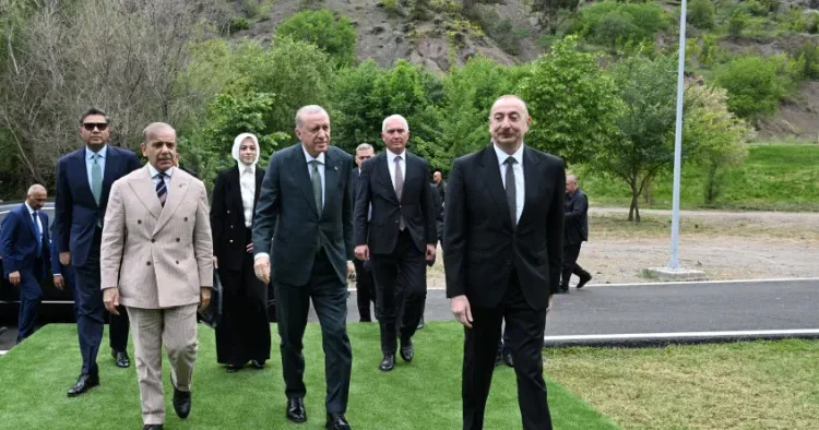 Liderlər Laçında Müstəqillik Gününə həsr olunmuş konsertdə YENİLƏNİB