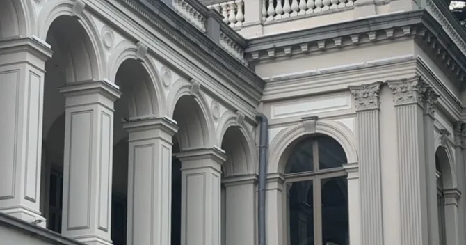 Baku TV AXC nin elan edildiyi binada: Azərbaycan layiqli uğurlara imza atdı