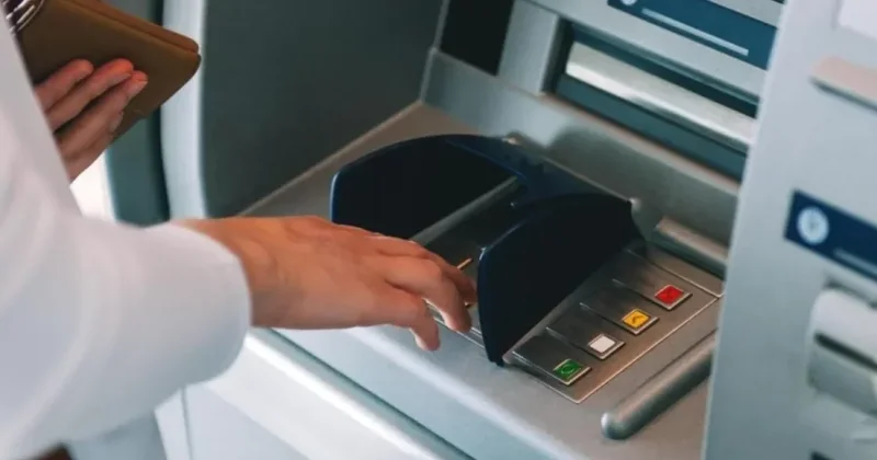 Bankda pulu olan hər kəsin DİQQƏTİNƏ