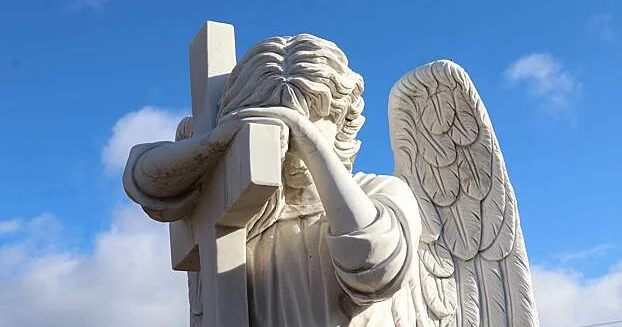 11 dəqiqə ölü olan qadın cənnət və cəhənnəmdə nə gördüyünü danışır...