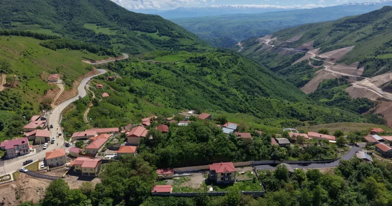В селе Бёюк Галадереси восстановят 20 домов