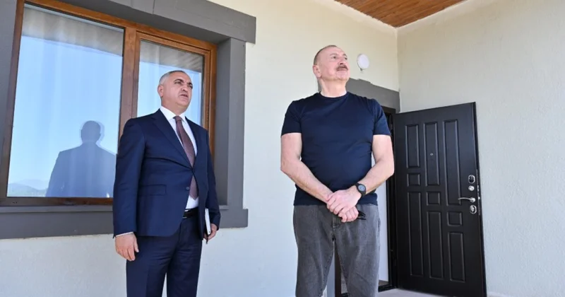 Prezident Xocalıda hərbçilər üçün nəzərdə tutulan fərdi evlərdə yaradılmış şəraitlə tanış olub