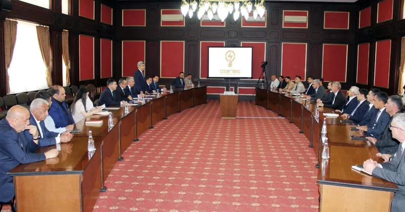 Naxçıvan şəhərində fermer və sahibkarların elektrik enerjisinin verilişi ilə bağlı müraciətləri dinlənilib