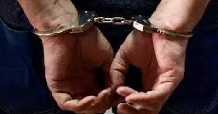 Anasını və qardaşını öldürüb qohumlarından pul yığdı