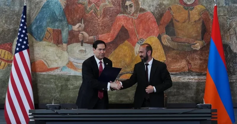 Rubionun İrəvana səfəri: Ermənistanın növbəti geosiyasi xəyanəti TƏHLİL