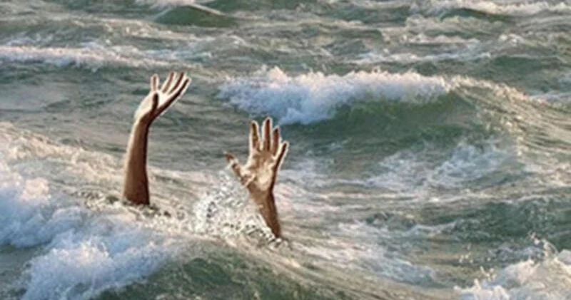 19 yaşlı tələbə suda boğuldu