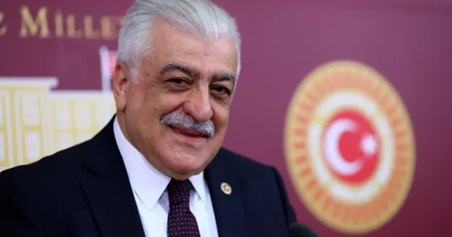 Şamil Ayrım: 28 May həm də Türk dünyasının birlik simvoludur FOTO