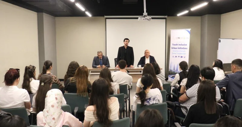 “Gənclərin inklüziv şəhər təşəbbüsləri” layihəsi çərçivəsində könüllülərə təlim keçirilib FOTOLAR